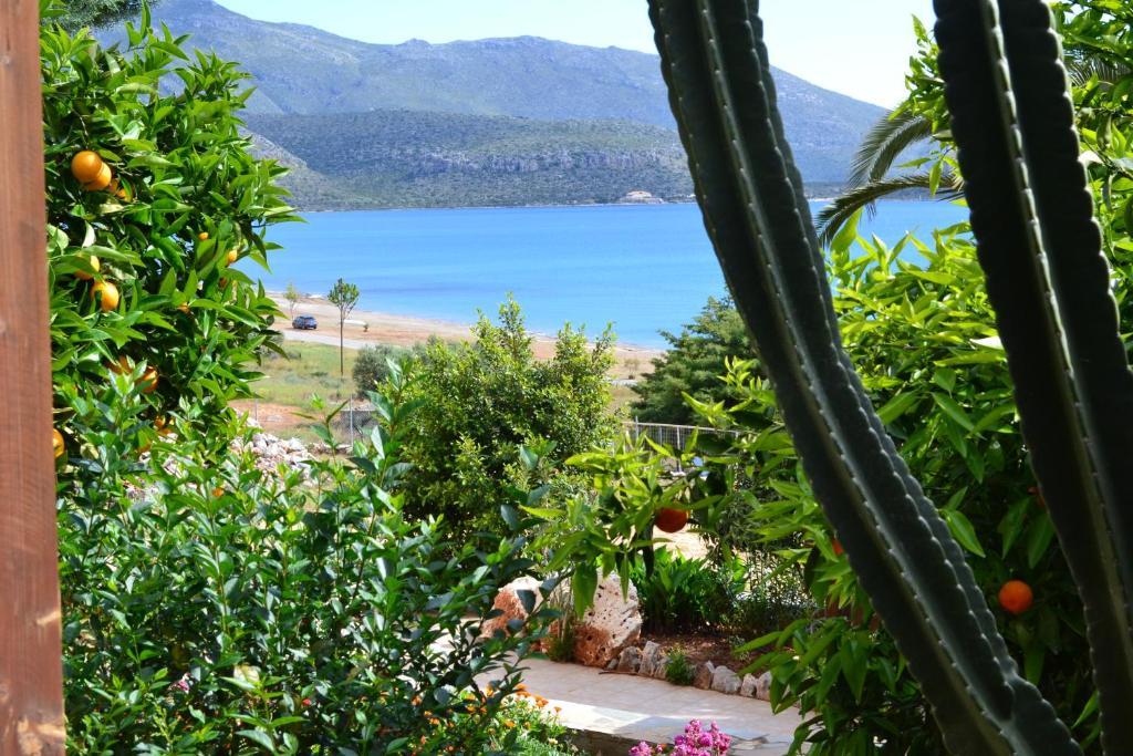 Iliopetro Apartment Monemvasia Ngoại thất bức ảnh